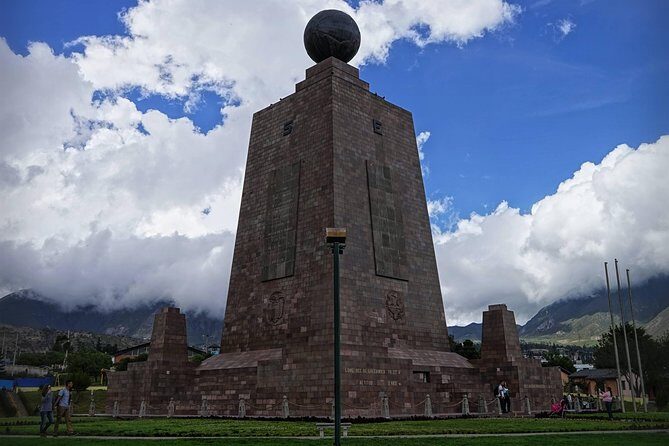 Full Quito City Tour including Middle of the World and Teleferico Cable Car - Final Thoughts