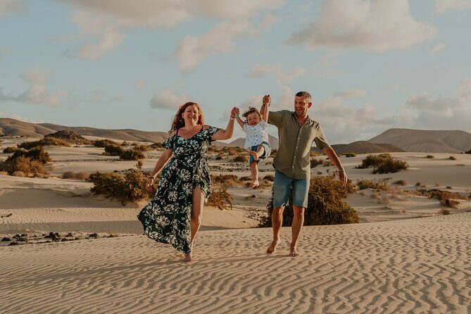 Fun and spontaneous family photoshoot - Corralejo Fuerteventura - Detailed review of the Corralejo Photoshoot Experience