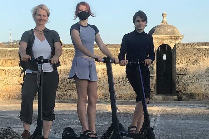 FUN, FAST & FRESH SEGWAY SCOOTER TOUR by WALLED CITY & GETSEMANI - Key Points