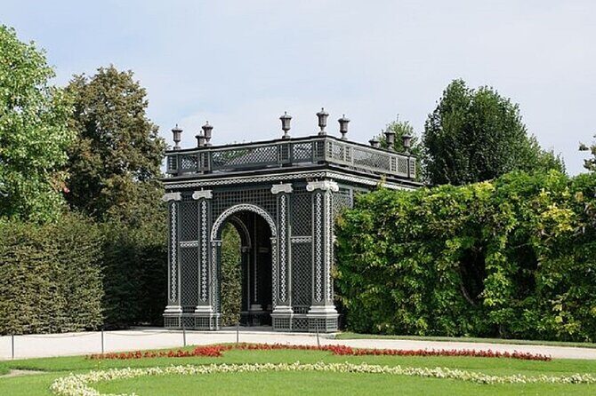 Fun & mobile scavenger hunt through the Schönbrunn Palace Park - FAQ