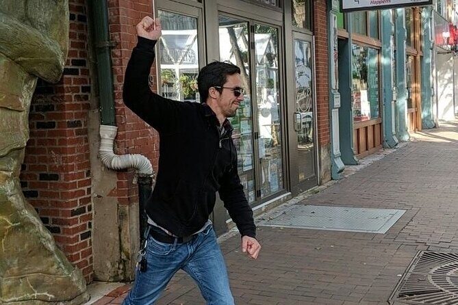 Fun Scavenger Hunt in Pigeon Forge by Wacky Walks - Exploring the Wacky Walks Royal Scavenger Hunt