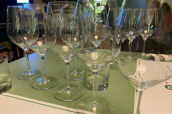 Fun wine tasting from our unique selection in the heart of Florence - Key Points