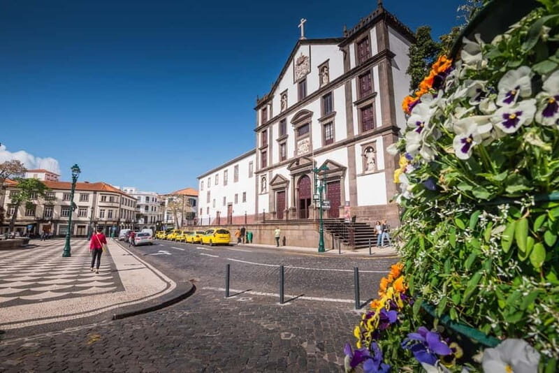 Funchal: Guided Walking Tour with Tastings - Discover Funchal: Guided Walking Tour with Tastings