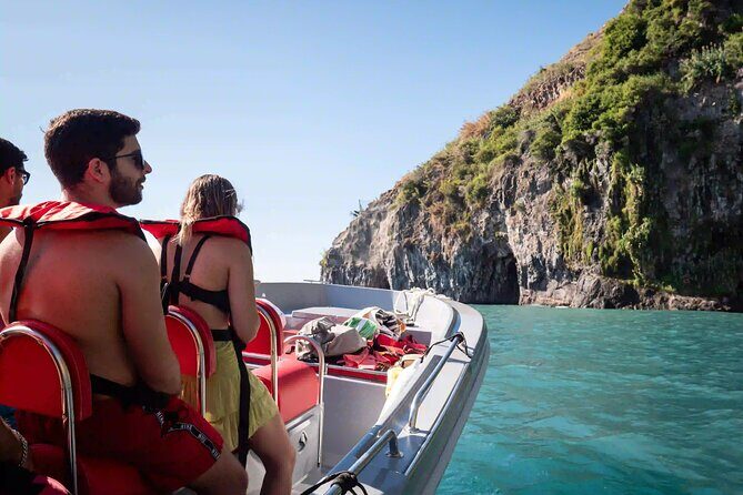 Funchal: Speedboat tour- SEE THE ISLAND AND LIFE AT SEA - Funchal: Speedboat Tour—SEE THE ISLAND AND LIFE AT SEA