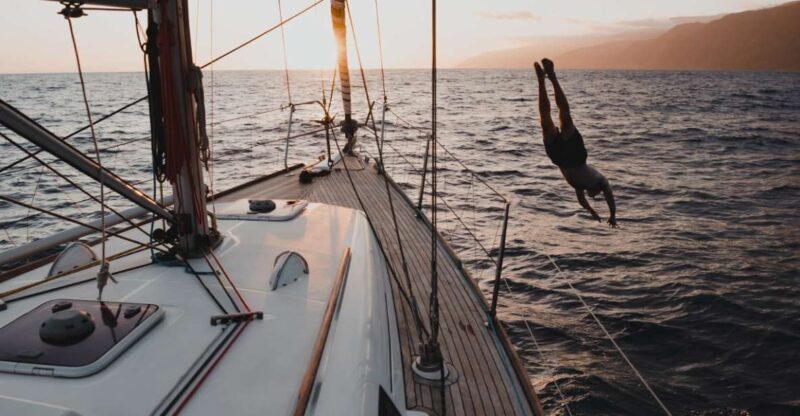 Funchal: Sunset Sailing Private Tour - FAQ