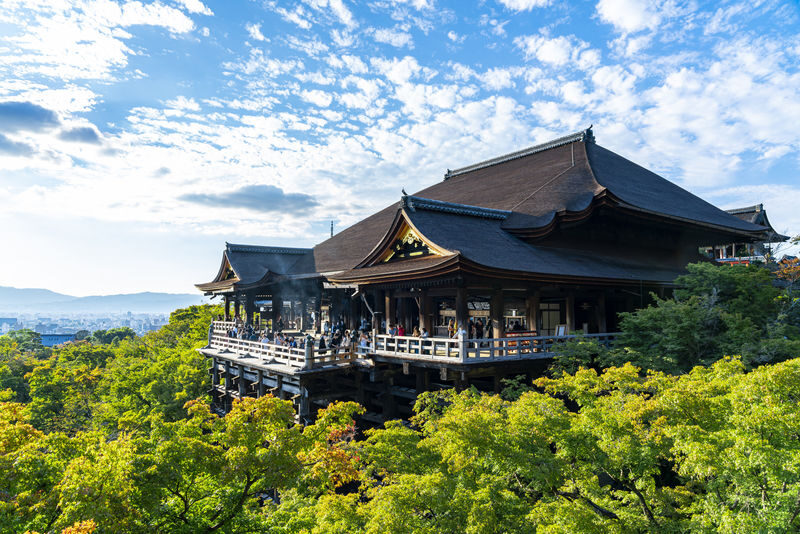Fushimi Inari-taisha, Arashiyama, Kiyomizudera, Kinkaku-ji Day Tour - A quick route through Kyoto’s greatest hits