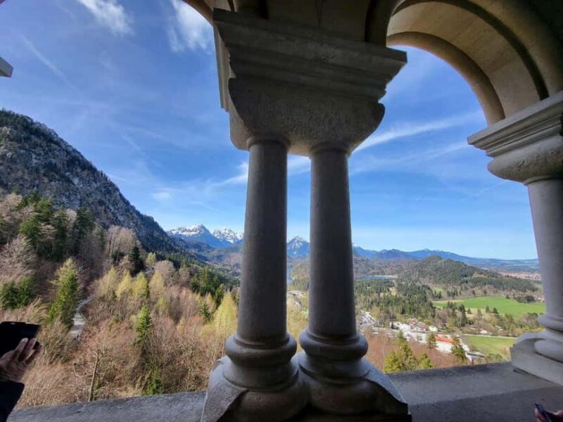 Füssen: Neuschwanstein Castle Express Ticket and Audio Guide - Key Points