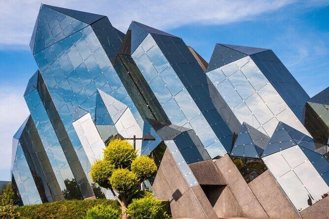 Futuroscope Park - Private trip from Paris - Discovering Futuroscope: A High-Tech Family Adventure from Paris