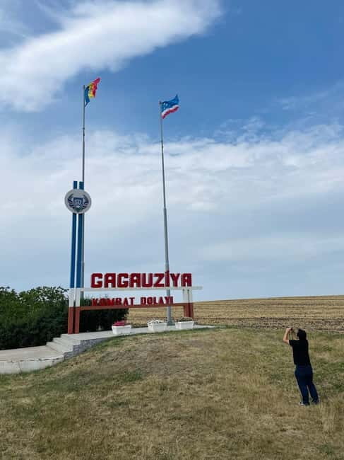 Gagauzia: day tour in Gagauzia and Manuc Bei Mansion - Discovering the Manuc Bei Mansion and Gagauzia: An In-Depth Look