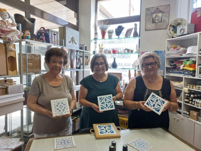 Gaia: Tile painting workshop, Port Wine and Pastel de Nata - Authenticity and cultural insight