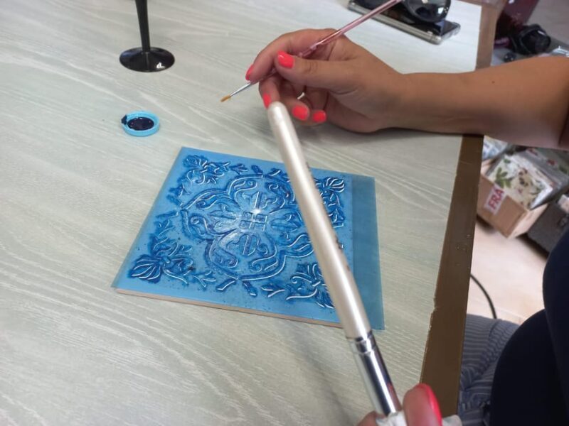 Gaia: Tile painting workshop, Port Wine and Pastel de Nata - Who should consider this experience?