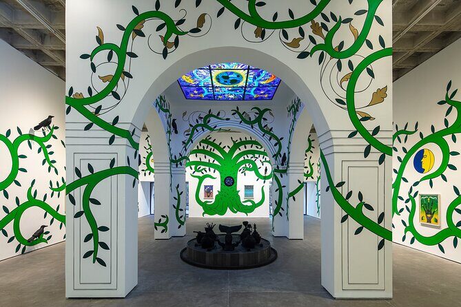 Gallery Tour in Rome North Selected by a Curator - Key Points