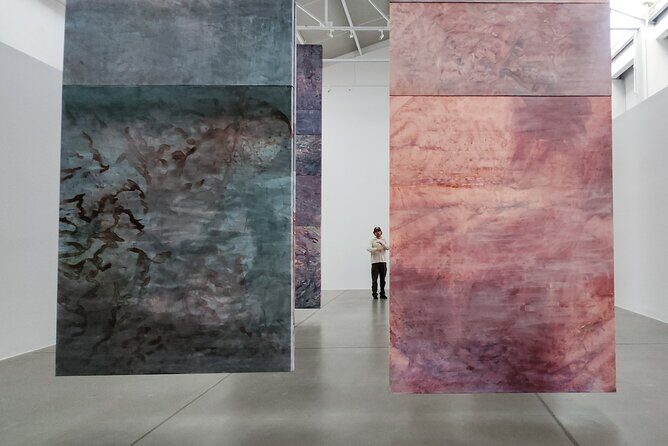 Gallery Tour in Rome North Selected by a Curator - FAQs