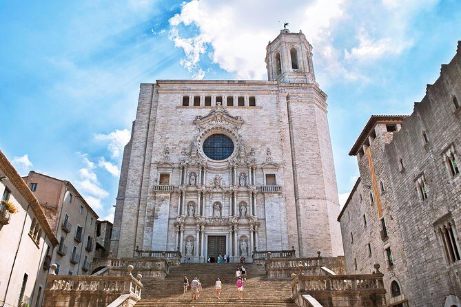Game of Thrones: Medieval Girona Private Tour with Hotel pick-up - FAQ