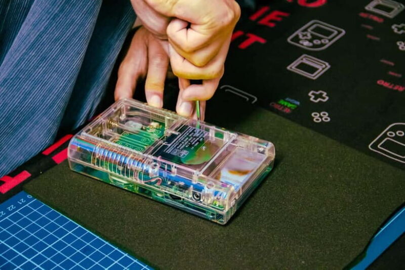 Gameboy Mod Workshop at Akihabara, Tokyo - FAQ