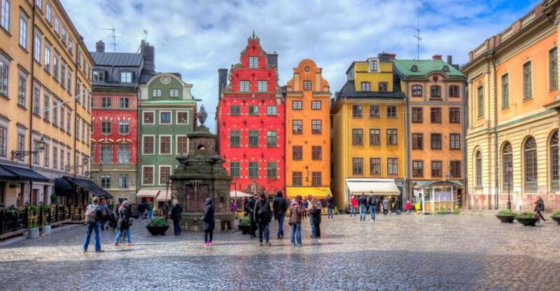 Gamla Stan: Essential Tour of Stockholm - The Heart of Gamla Stan: Stortorget