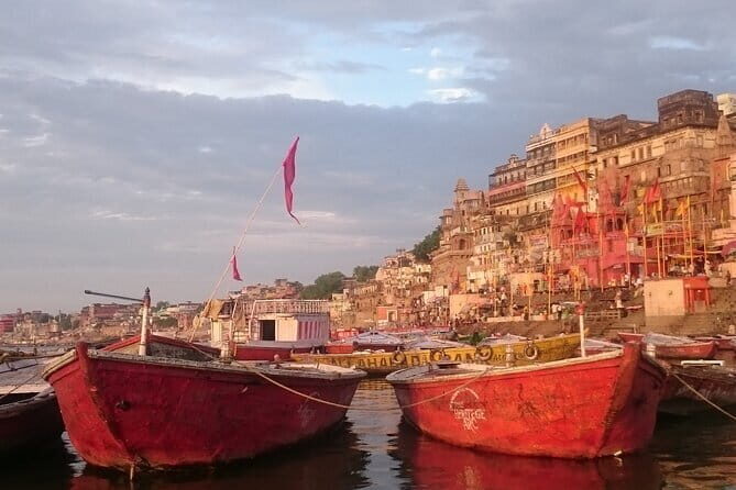 Ganges Ceremony and Boat ride at Dusk - FAQs