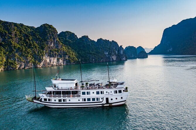 Garden Bay Cruises - Traditional Wooden Boat to Bai Tu Long Bay - Exploring the Itinerary in Detail