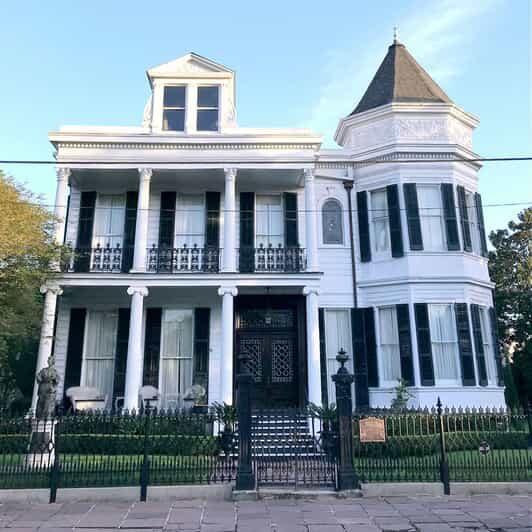 Garden District Walking Tour - Discovering the Garden District: A Walking Tour with a Local Descendant
