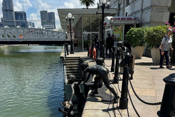 Garden Rhapsody, Spectra Show & Singapore River Cruise Night Tour - What Makes This Tour Stand Out