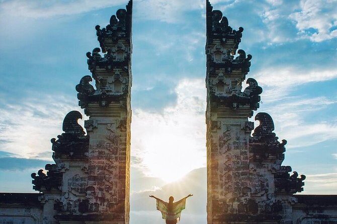 Gateway To Heaven : Lempuyang Gates with Tukad Cepung Waterfall - Key Points