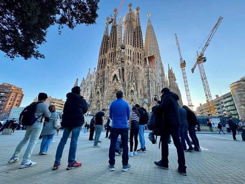 Gaudi Barcelona in 1 Day: Sagrada Familia, Park Guell, tapas - Practical Tips for Travelers