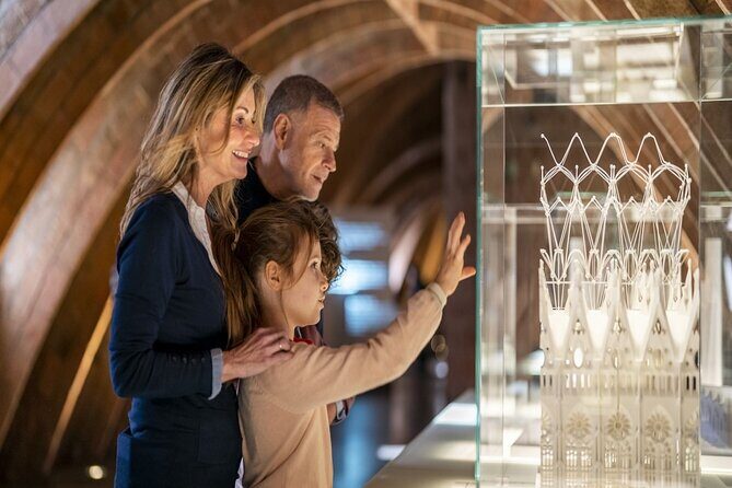 Gaudi Guided Tour: Casa Batllo, La Pedrera & Casa Vicens - A Deep Dive into the Gaudí Tour Experience