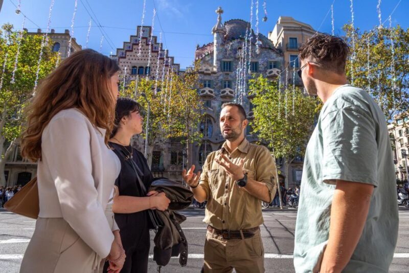 Gaudí Private Tour: Must-See Sites & Hidden Modernism Gems - Key Points
