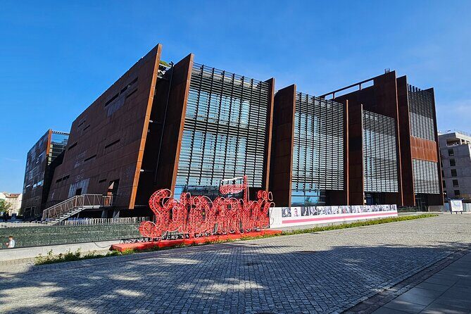 Gdansk European Solidarity Centre Guided Tour - Exploring the Tour in Detail: What You Can Expect