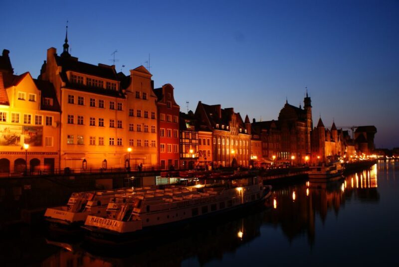 Gdansk: Luxury Old Town Walking Tour For Scandinavians - Discover Gdansk’s Scandinavian Connections on a Luxury Old Town Walking Tour