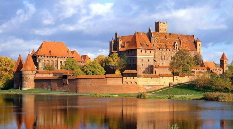 Gdansk: Malbork Castle & Westerplatte Tour with Local Lunch - Final Thoughts on Value and Experience