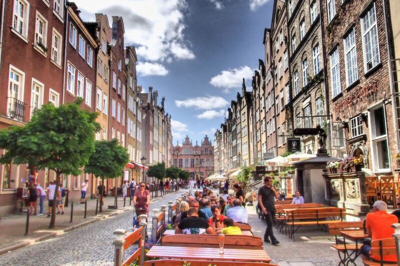 Gdansk: Private Old Town Tour - Who Should Book This Tour?
