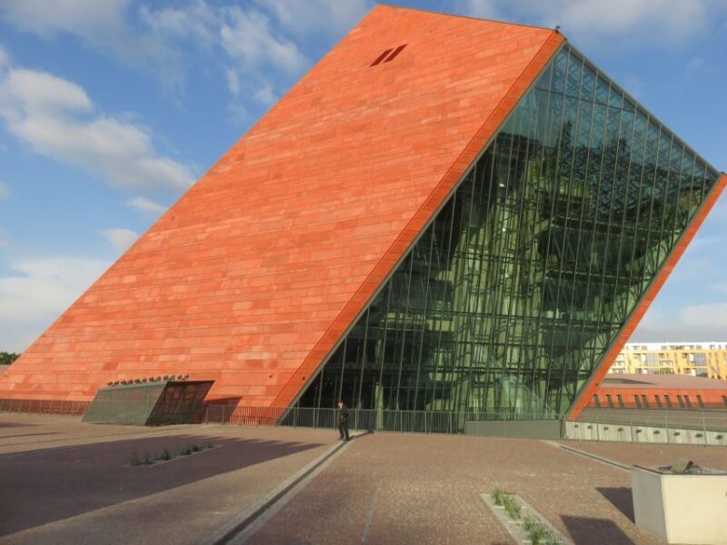 Gdansk Private WWII Tour with Museum of the Second World War - FAQs