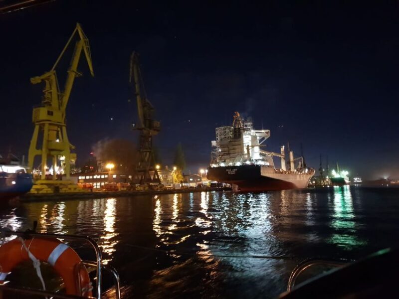 Gdansk: Scenic Evening Yacht Cruise with Welcome Drink - FAQs