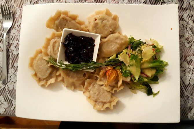 Gdansk Traditional Food Tour with Old Town Sightseeing - An In-Depth Look at the Gdansk Food and Sightseeing Experience