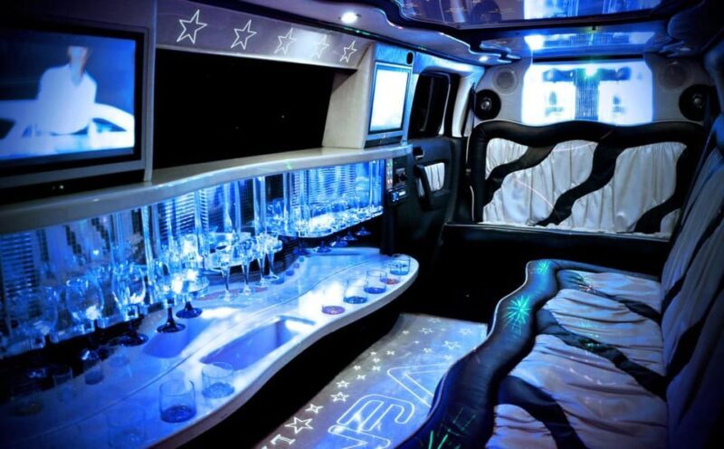 Gdansk VIP Party: Exclusive 3 or 5-Hour Hummer Limo Tour - FAQs