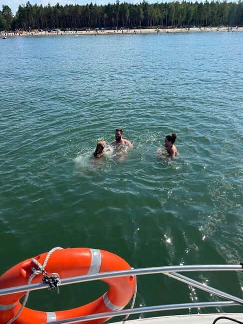 Gdask: 1-hour Private Boat Tour with Skipper - FAQs