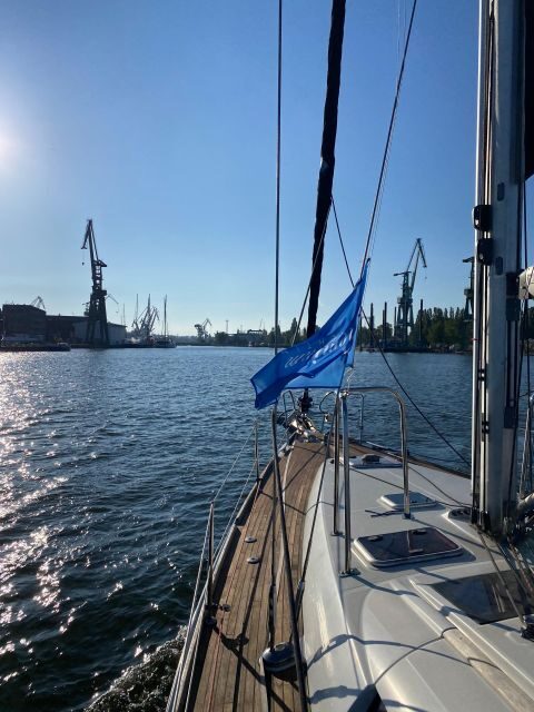 Gdask: Motlawa and Port yacht cruise with Welcome Drink - An In-Depth Look at the Gdansk Yacht Cruise Experience