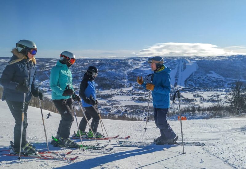 Geilo: Ski lesson package with Equipment and Ski Pass - Discover Geilo’s Ski Lesson Package: Personalized Instruction on Norway’s Alpine Slopes
