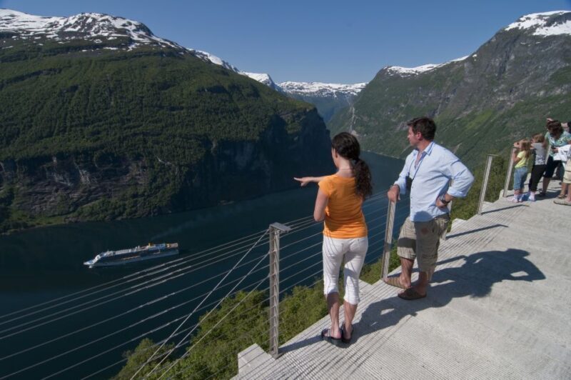 Geiranger: Bus Tour with Multilingual Audio Guide - The Real Value of the Tour