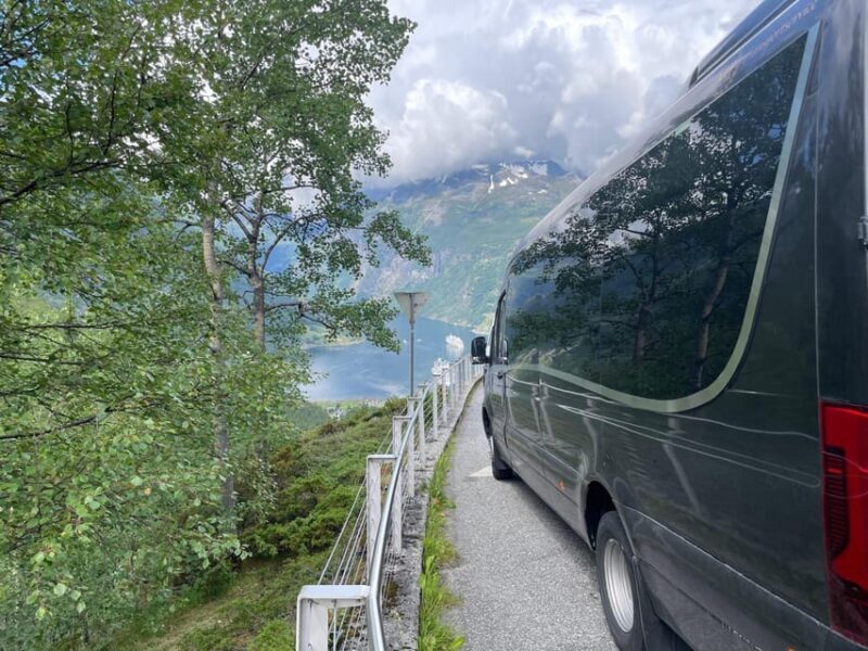 Geiranger Dalsnibba: mini bus tour - Discover Norway’s Fjords and Dalsnibba: A Mini Bus Tour in Geiranger