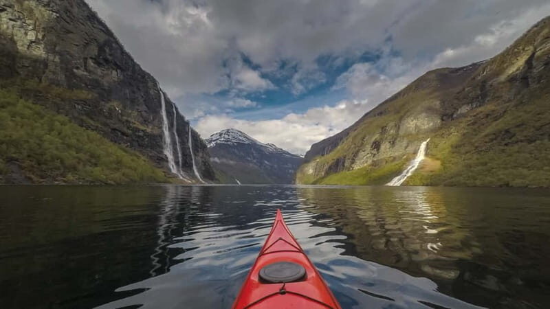 Geiranger: Guided Kayak Tour in Geiranger Fjord - A Deep Dive Into the Geiranger Kayak Tour Experience