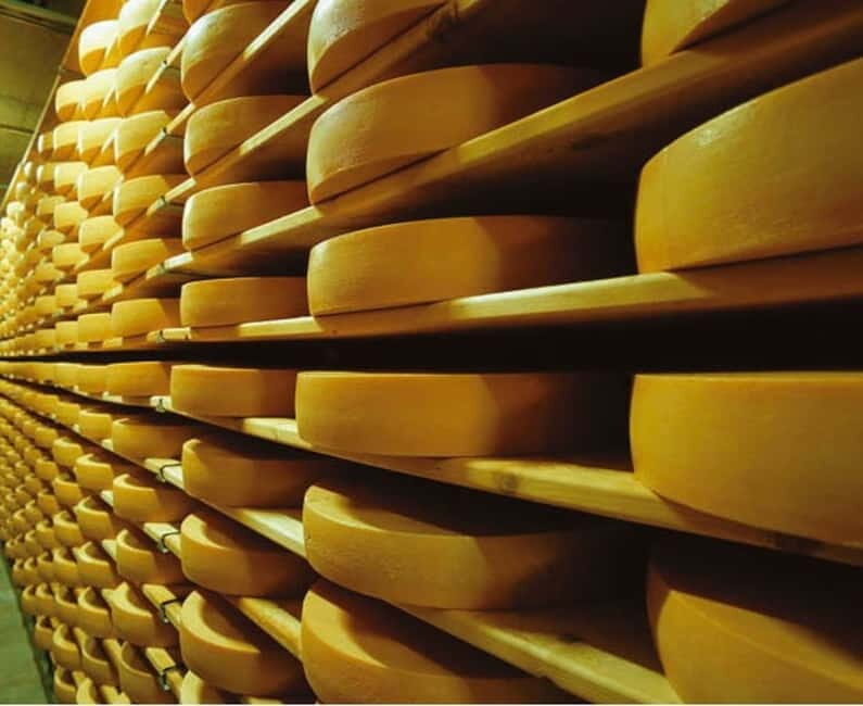 Geneva: Gruyères Tour with Chocolate, Cheese & Golden Train - A Taste of Switzerland: Geneva to Gruyères in a Day