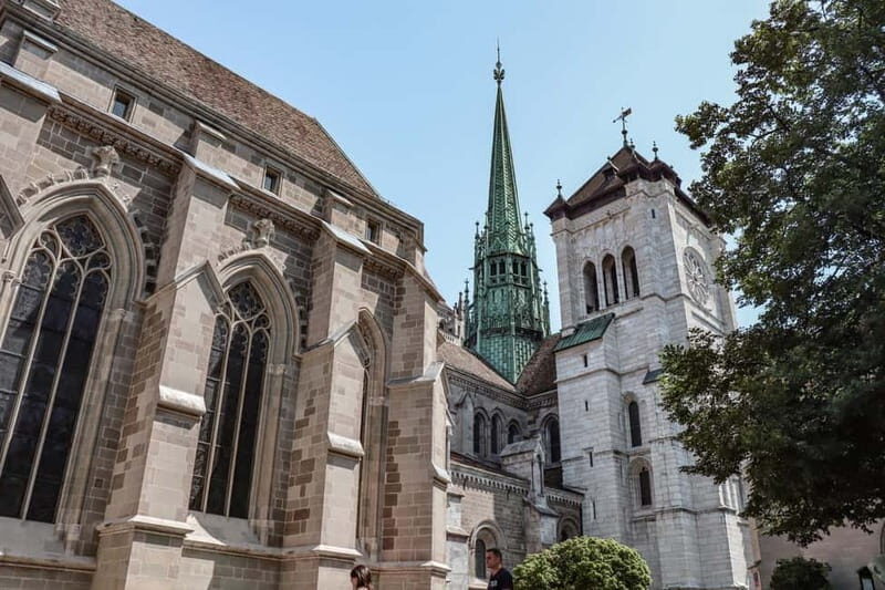 Geneva Old Town Private Tour with Lake Genova Cruise Tickets - The Sum Up