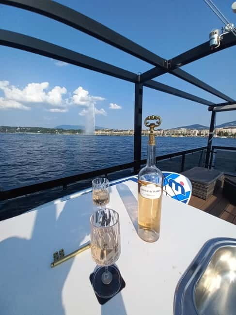 GENEVA: PRIVATE 360° LAKE CRUISE WITH APERITIF - Geneva: Private 360° Lake Cruise with Aperitif – An Unforgettable Water Experience