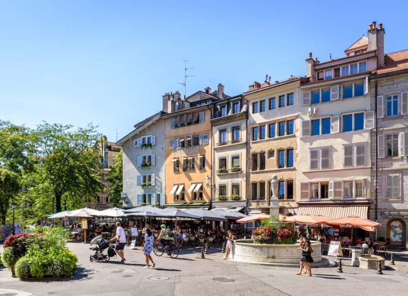 Geneva: Visit the best spots and enjoy a unique experience - Saint-Pierre Cathedral: A Majestic Landmark