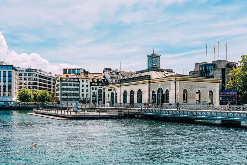 Geneva: Whispers of the Old Town Walking Tour with Apéritif - Key Points