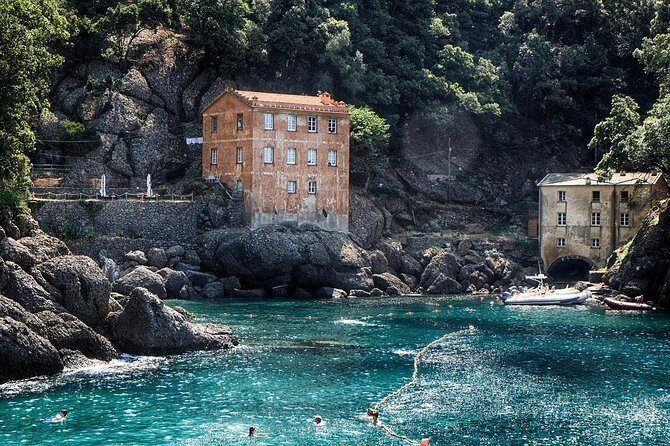 Genoa by Yourself with English Chauffeur - 4 or 8 hrs disposal by car or van - A Deep Dive into the Genoa Private Chauffeur Service