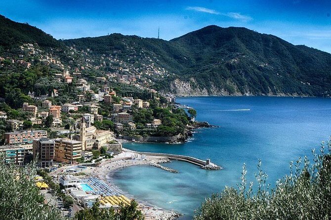 Genoa by Yourself with English Chauffeur - 4 or 8 hrs disposal by car or van - The Sum Up