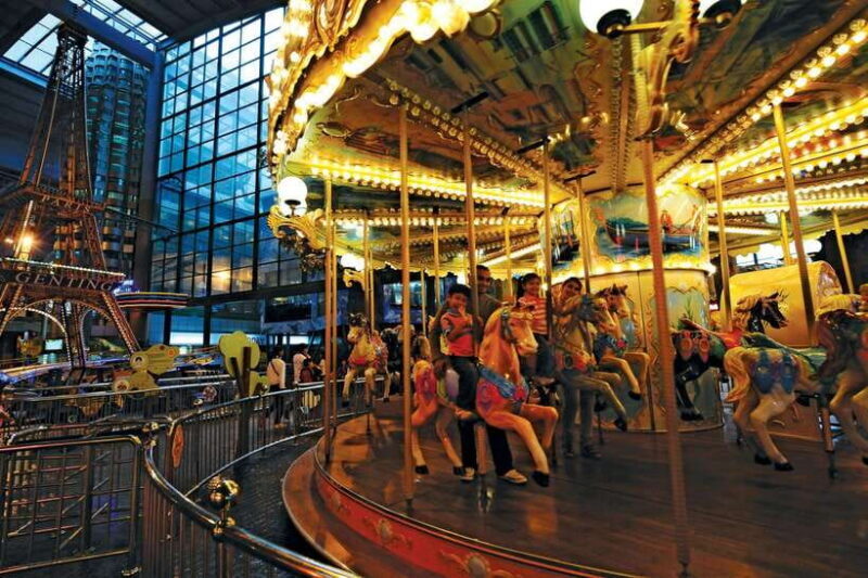 Genting Highlands Tour: Awana skyway, Skytropolis Theme Park - A Perfect Mix of Culture and Adventure
